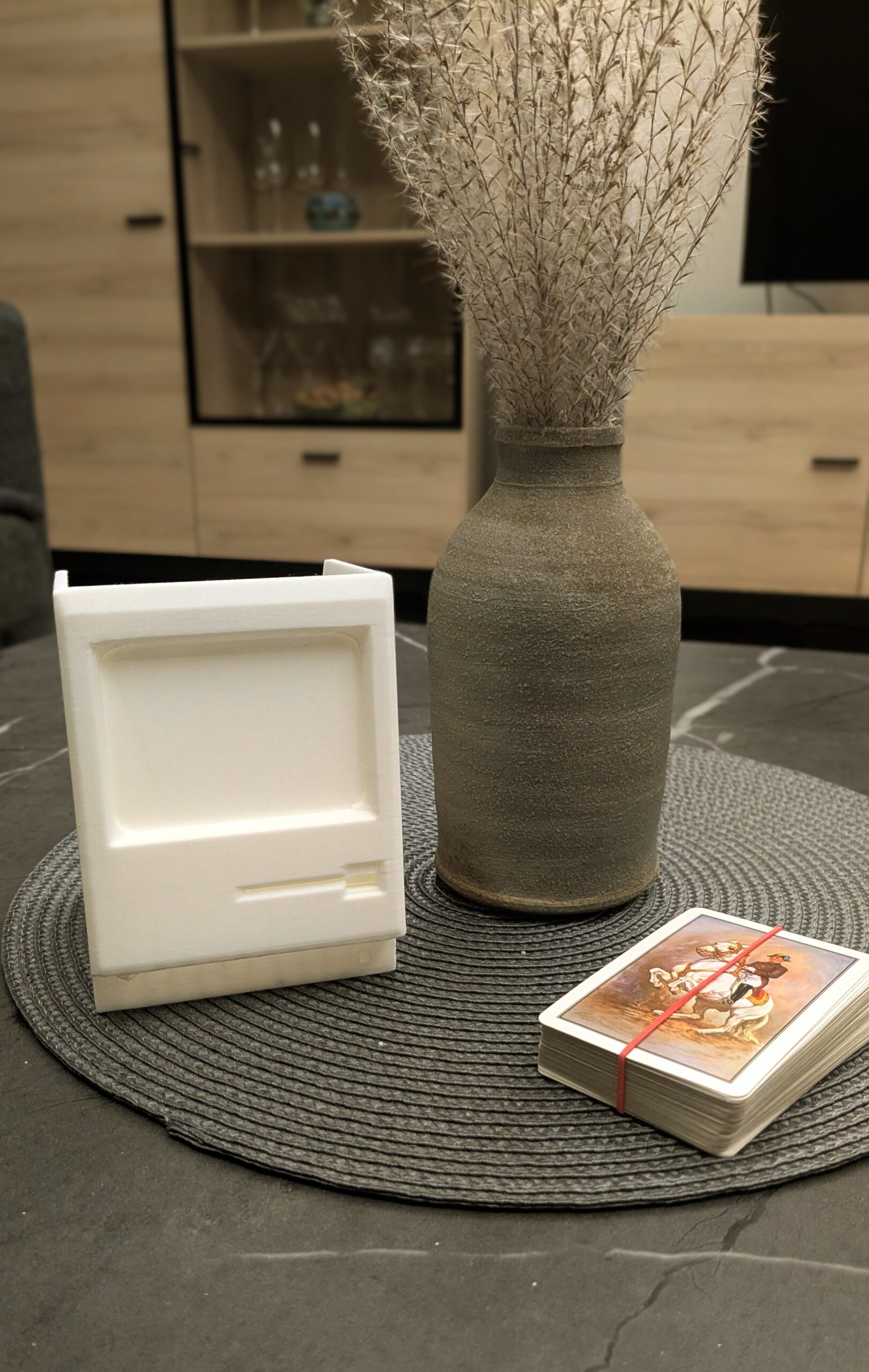 3D gaminys – Seno kompiuterio monitoriaus pavidalo vazonėlis